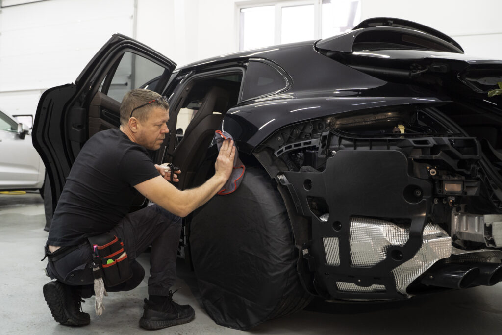 Luxury SUV Suspension Repair in Dubai: Repair, Rebuild, or Replace?